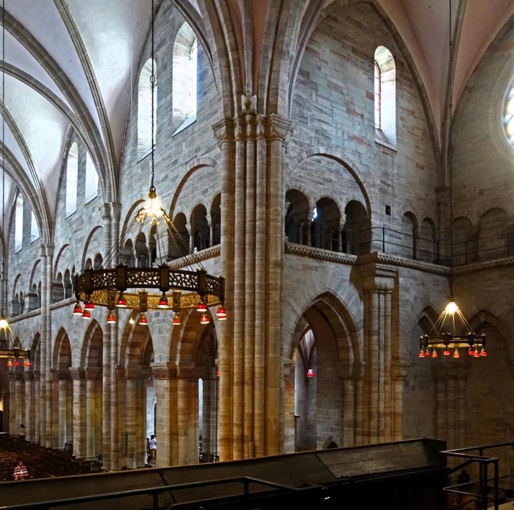 Basel: Münster Mittelschiff und Nordquerschiff (2023)