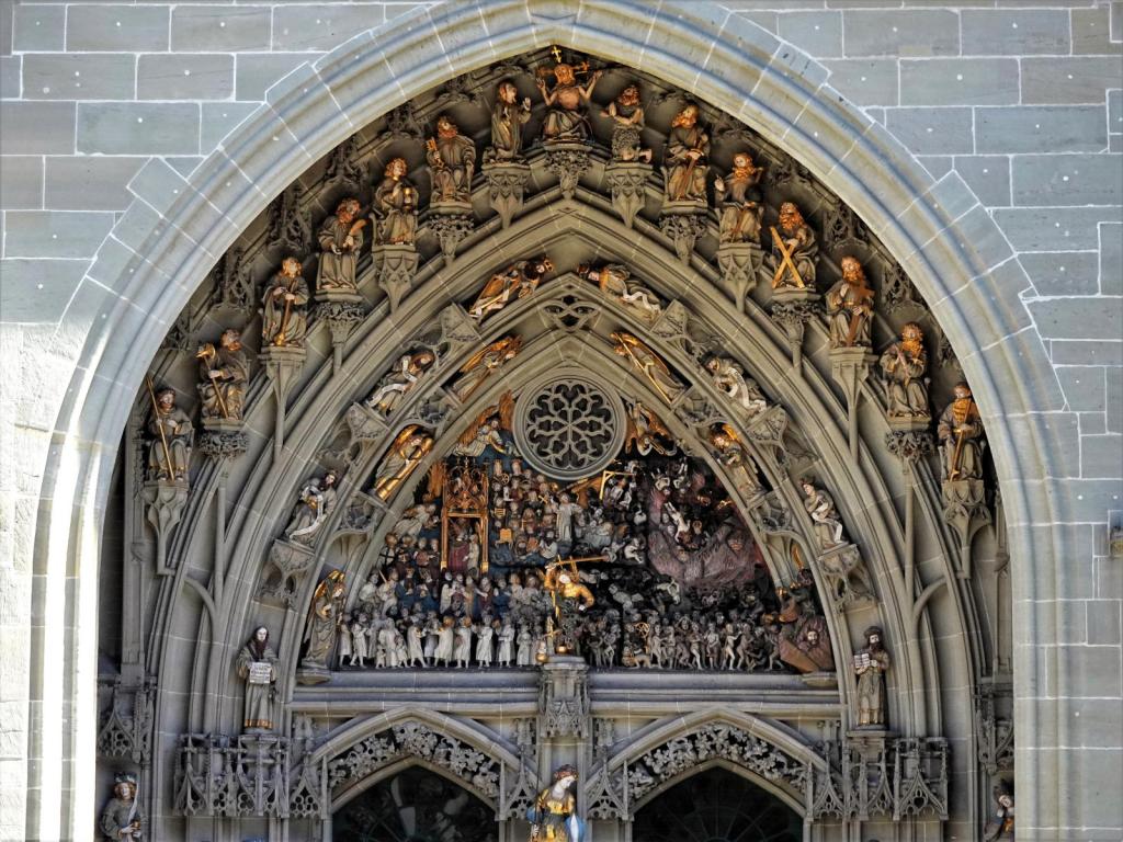 Bern: Münster Hauptportal - Tympanon (2023)