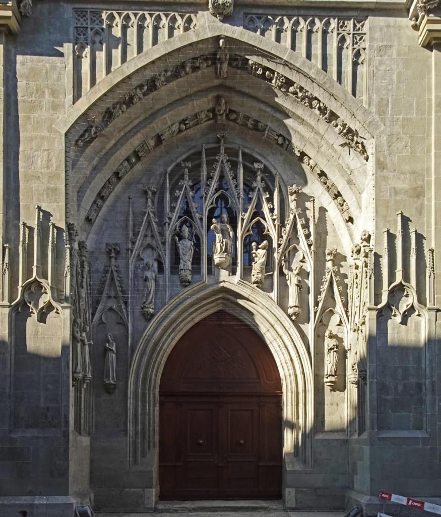 Freiburg [Fribourg]: Kathedrale Südportal (2023)