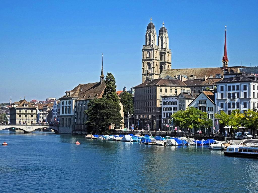 Zürich: östliches Limmatufer (2023)