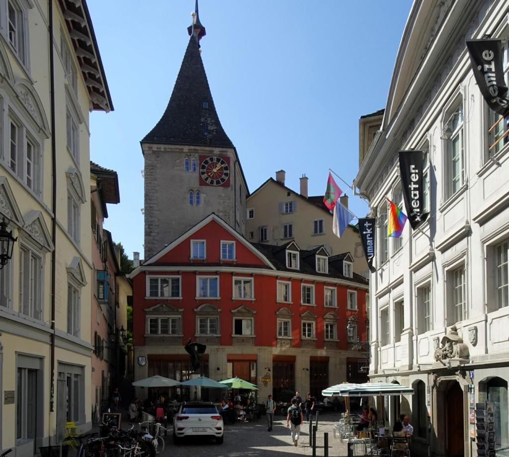 Zürich: Neumarkt und Grimmenturm (2023)