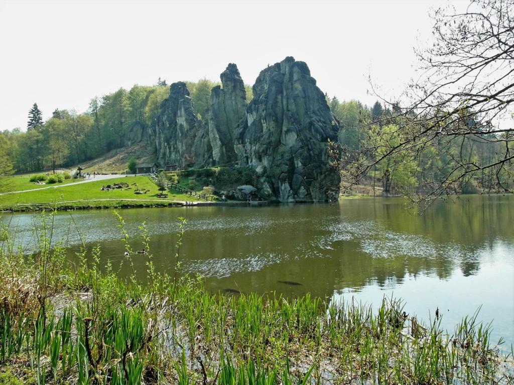 Externsteine und Wiembecketeich (2011)