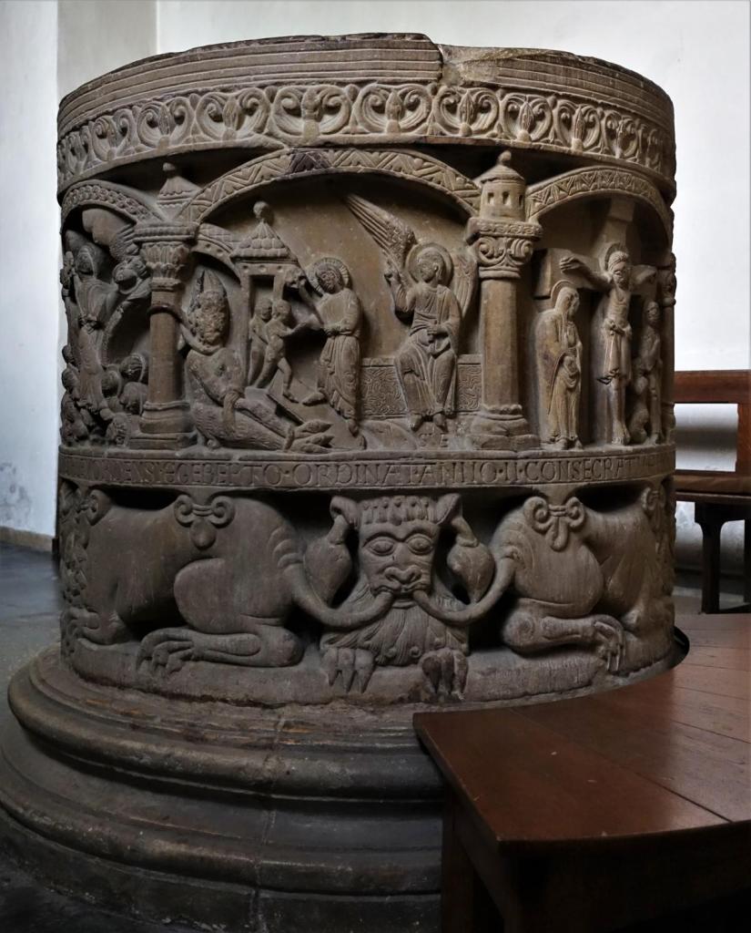 Freckenhorst: Stiftskirche Taufstein (2023)