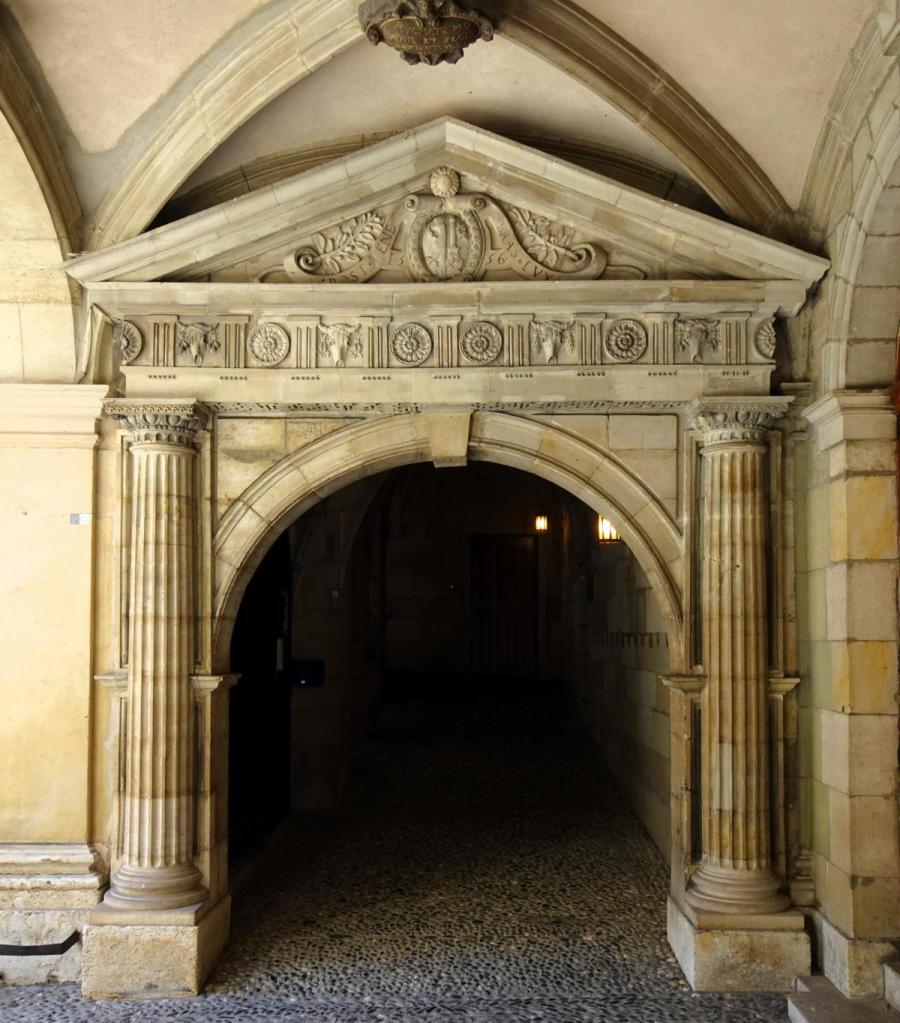 Genf: Rathaus Innenhof - Portal (2023)