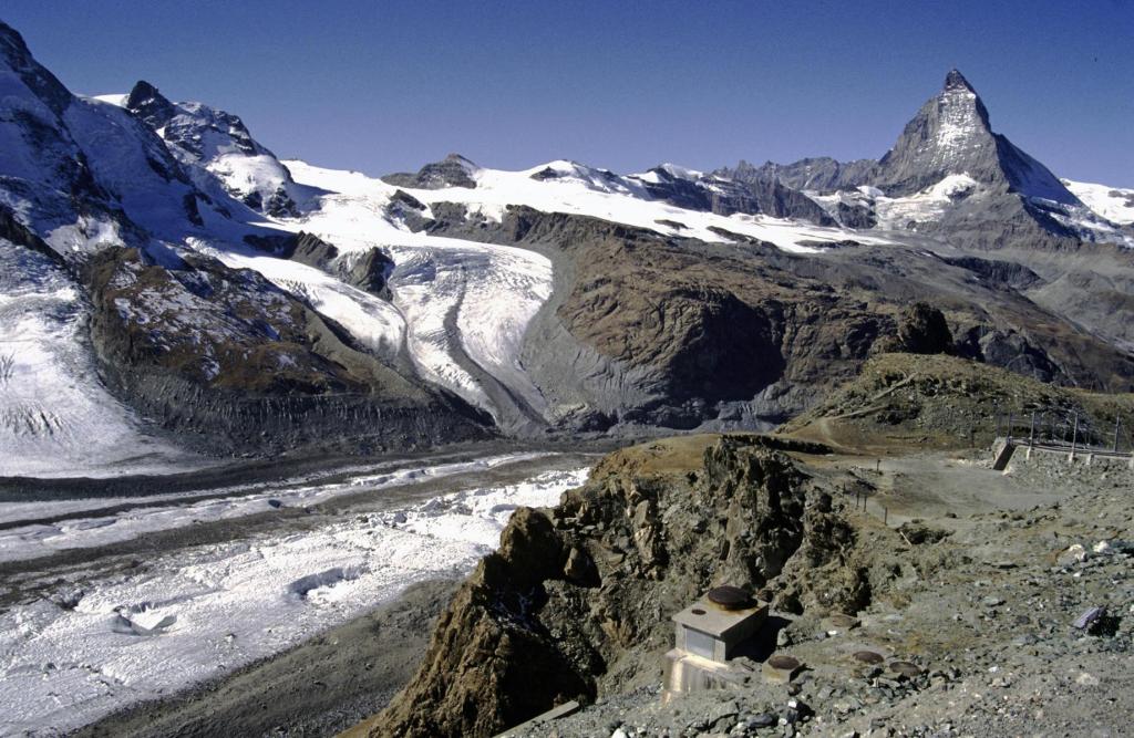 Kleines Matterhorn [links] und Matterhorn (1989)