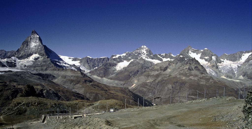 Matterhorn - Dent Blanche - Gabelhorn (1989)