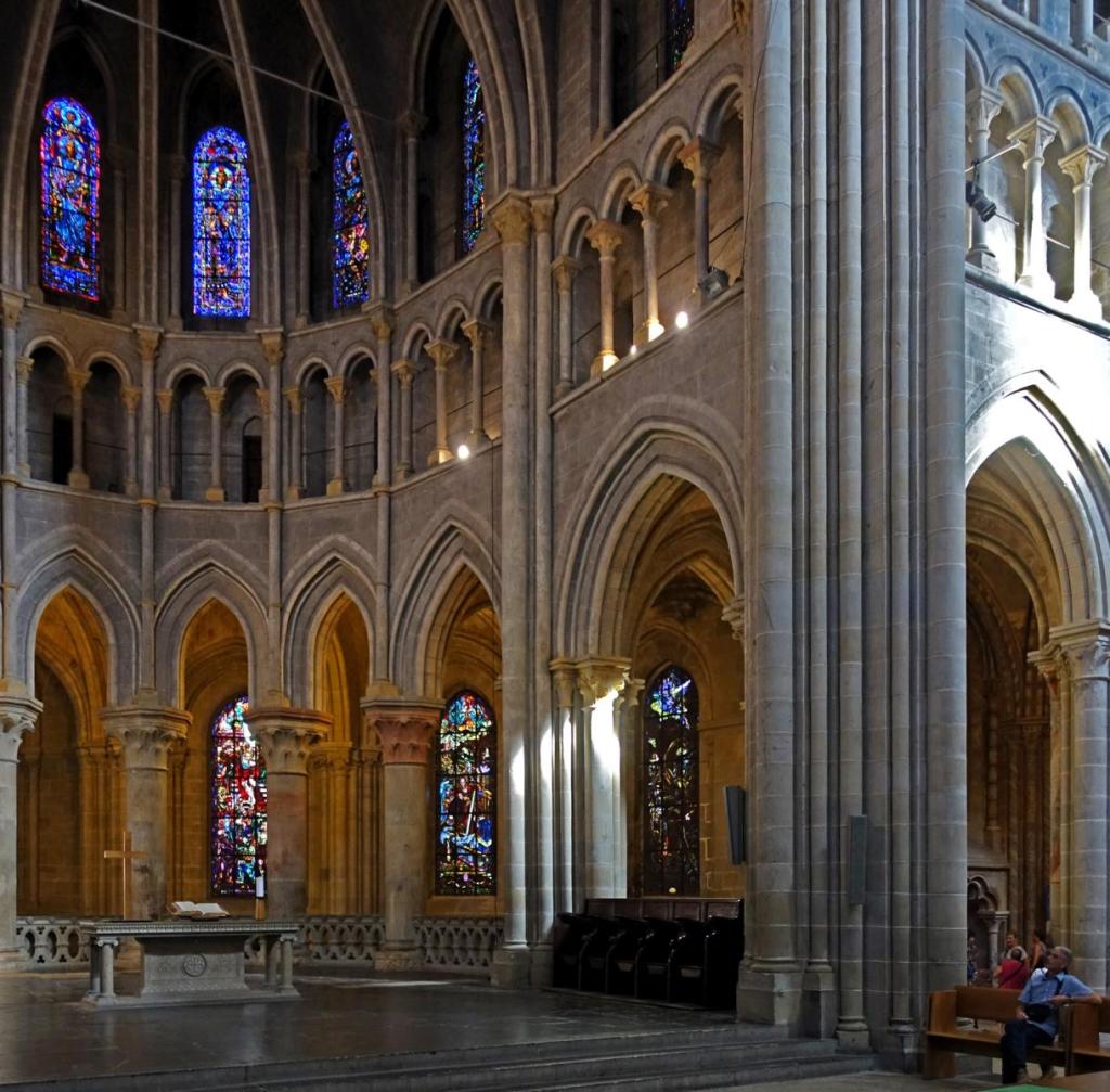Lausanne: Kathedrale Chor und Südquerschiff (202