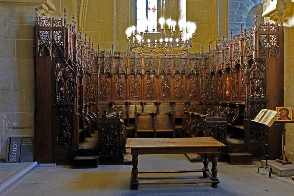 Lausanne: Kathedrale Montfalcon-Gestühl (2023)