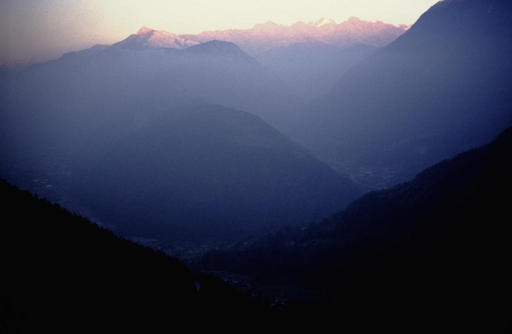 Blick vom Col de la Forclaz auf Martigny (1989)