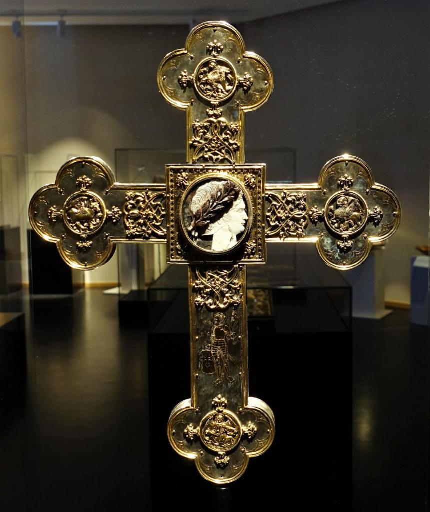 Minden: Domschatz Kapitelkreuz (2022)