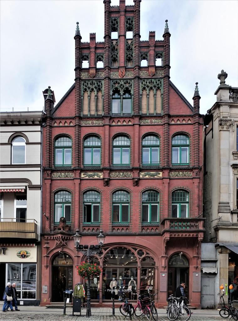 Minden: Markt Löwenapotheke (2022)