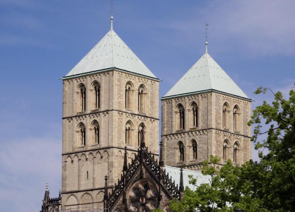 Münster: Dom Türme (2020)