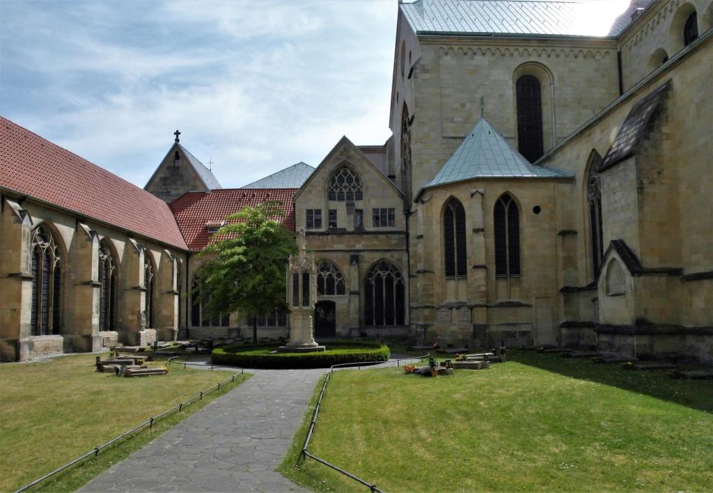 Münster: Dom Kreuzgang (2020)