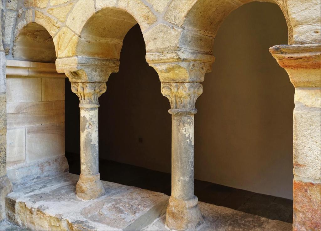 Osnabrück: Dom Kreuzgang - karolingische Säulen (2022)