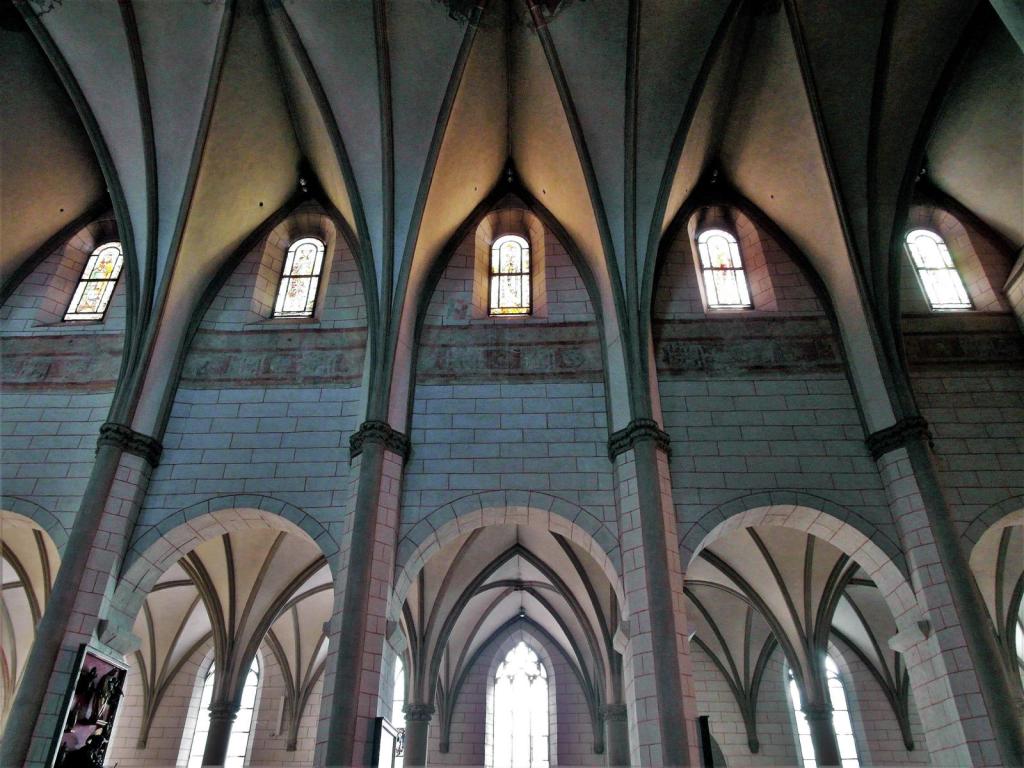 Augsburg: Dom Mittelschiff Südwand - Wandfries und Prophetenfenster (2016)