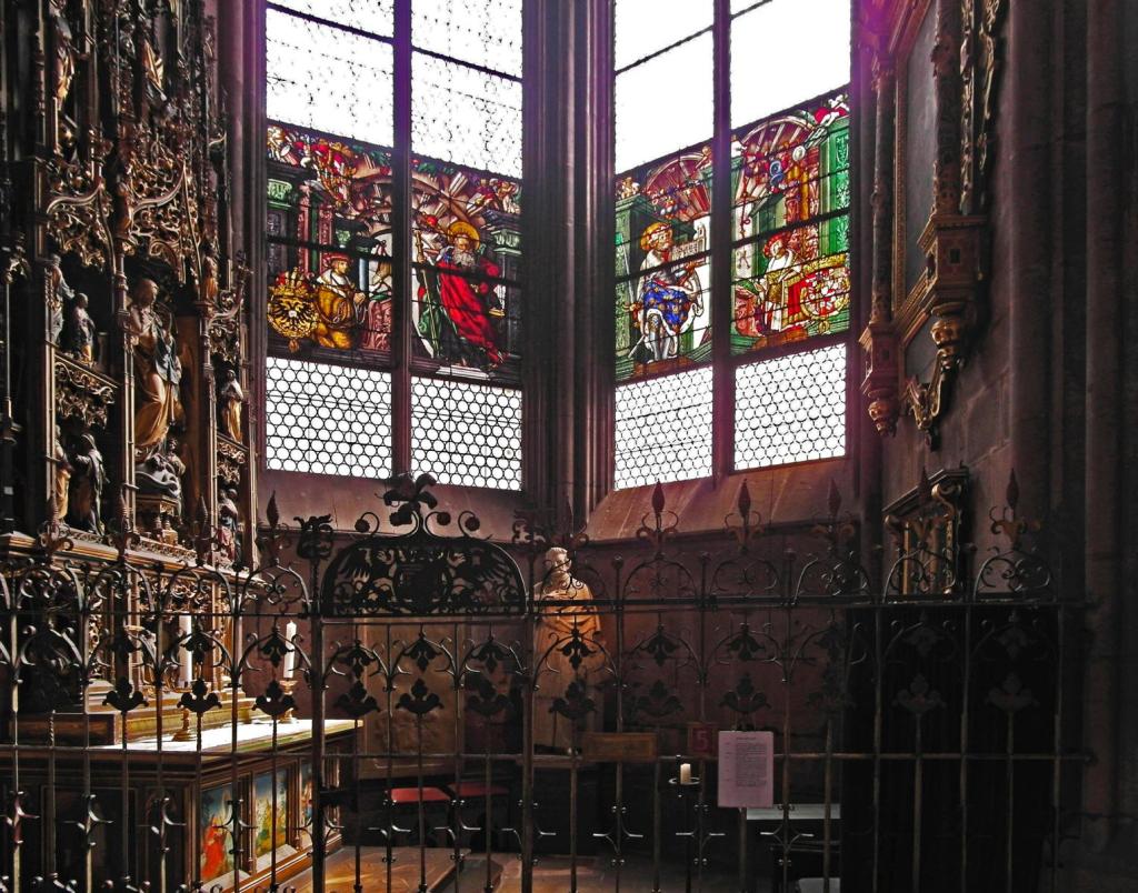 Freiburg: Münster Erste [südliche] Kaiserkapelle (2011)
