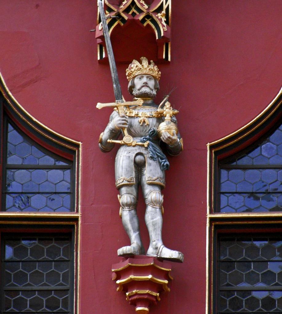 Freiburg: Kaufhaus Statue Kaiser Karls V. (2011)