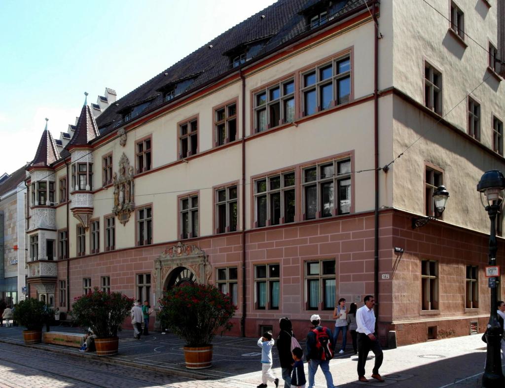 Freiburg: Basler Hof (2011)