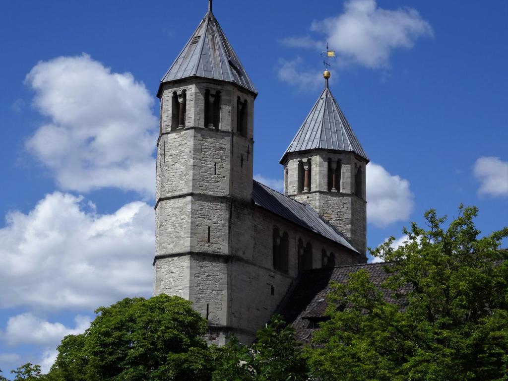 Bad Gandersheim: Stiftskirche Türme (2022)