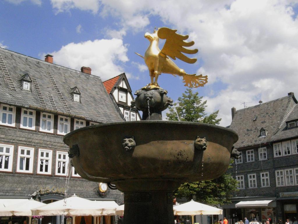 Goslar: Marktbrunnen (2010)