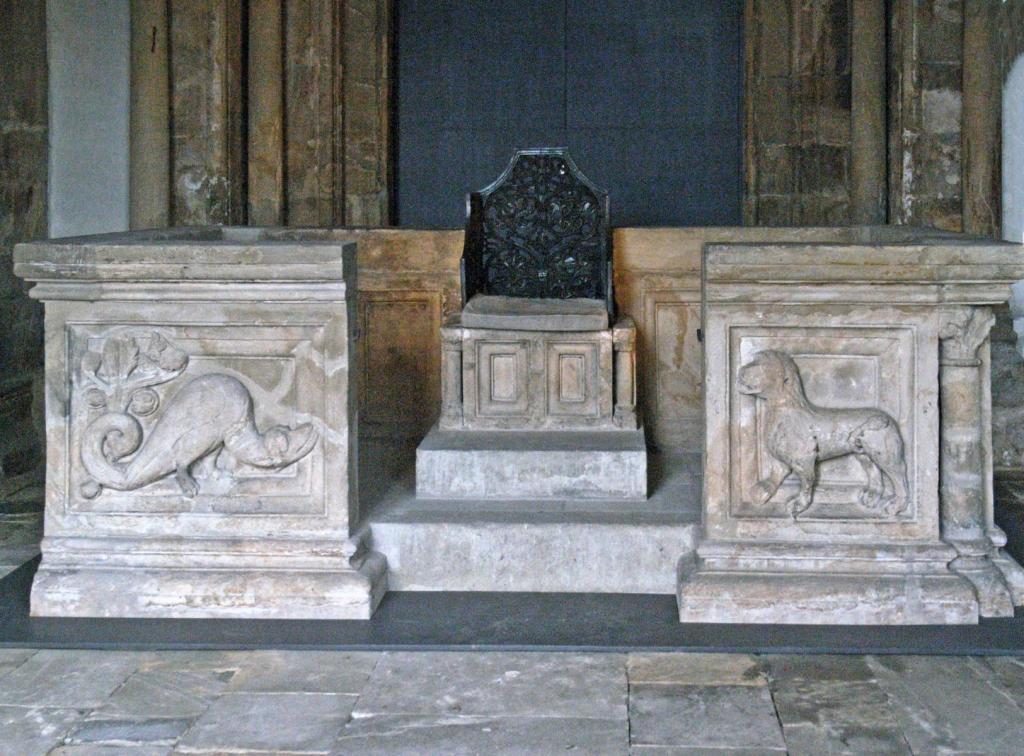 Goslar: Domvorhalle Kaiserstuhl [Replik] (2010)