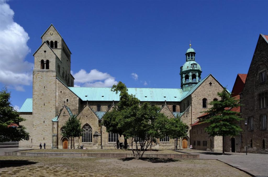 Hildesheim: Dom Südseite (2022)