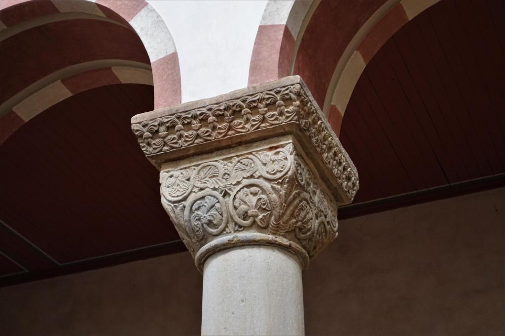 Hildesheim: Michaeliskirche Kapitell der Mittelschiffarkaden zum nördlichen Seitenschiff (2022)