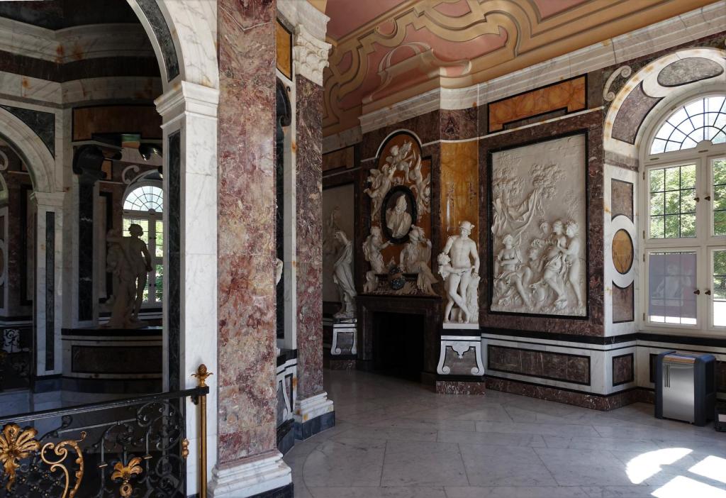 Kassel: Marmorbad (2022)