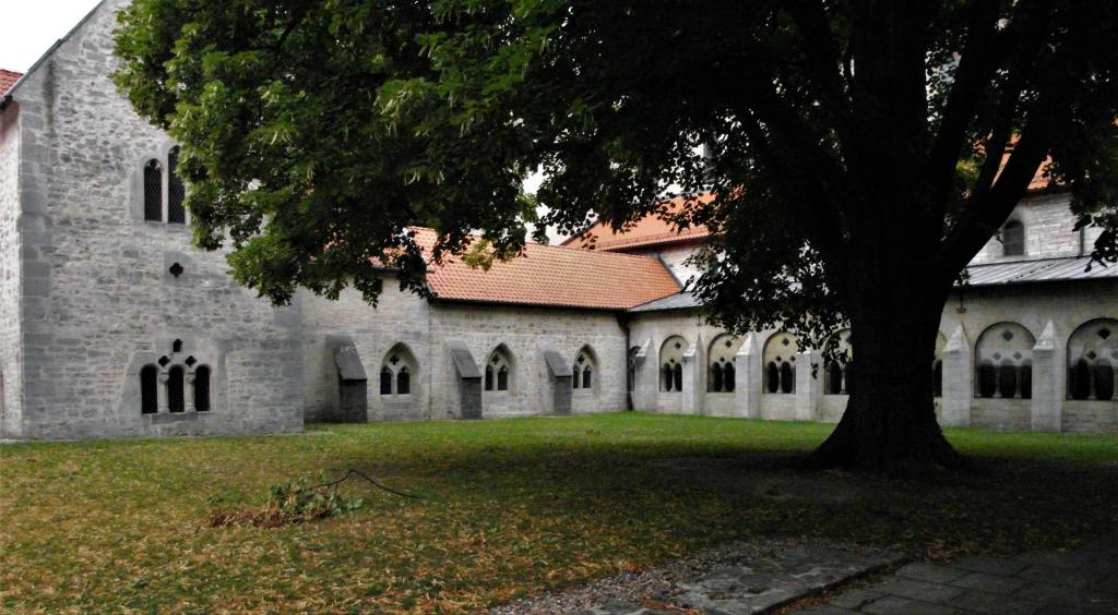 Königslutter: Kaiserdom Kreuzgang (2015)