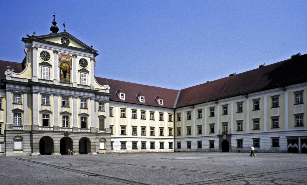 Kremsmünster: Kloster Prälatenhof (1987)
