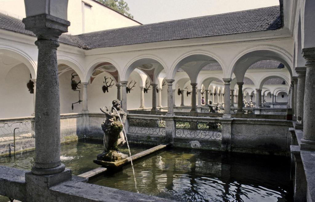 Kremsmünster: Kloster Fischbehälter (1987)