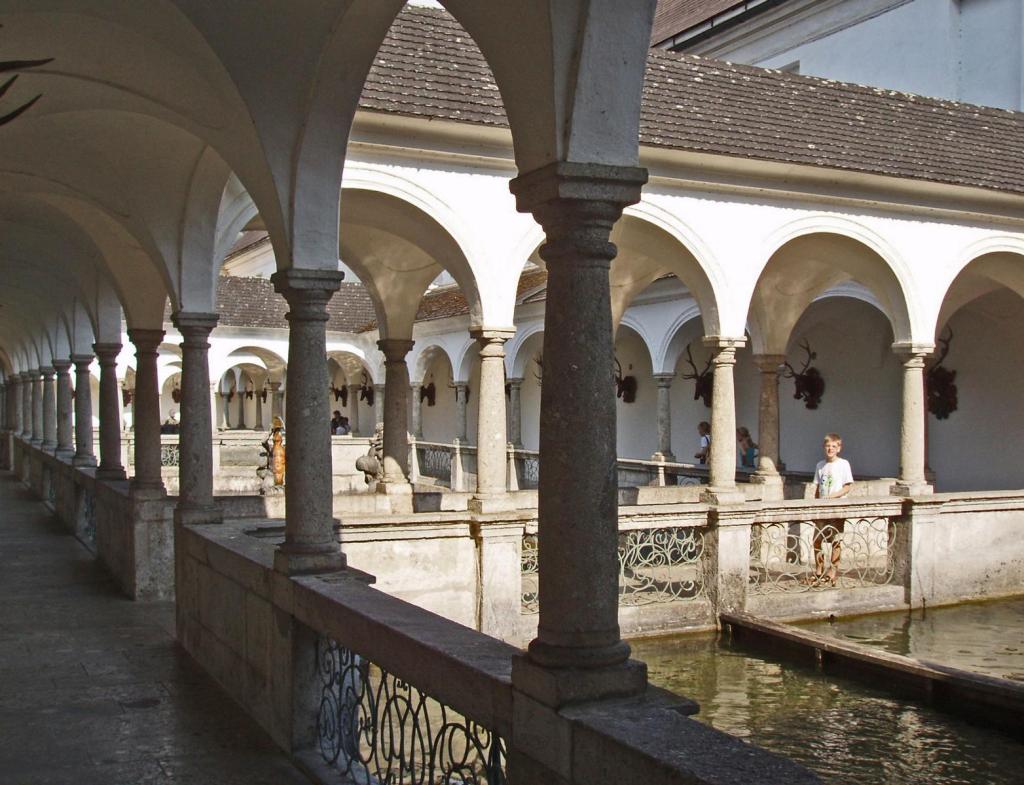 Kremsmünster: Kloster Fischbehälter (2006)