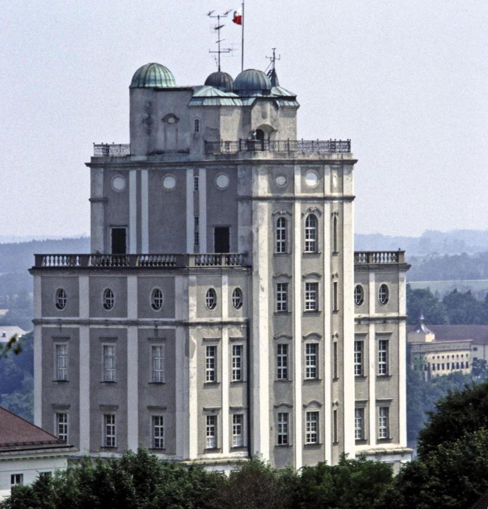 Kremsmünster: Kloster Sternwarte (1987)