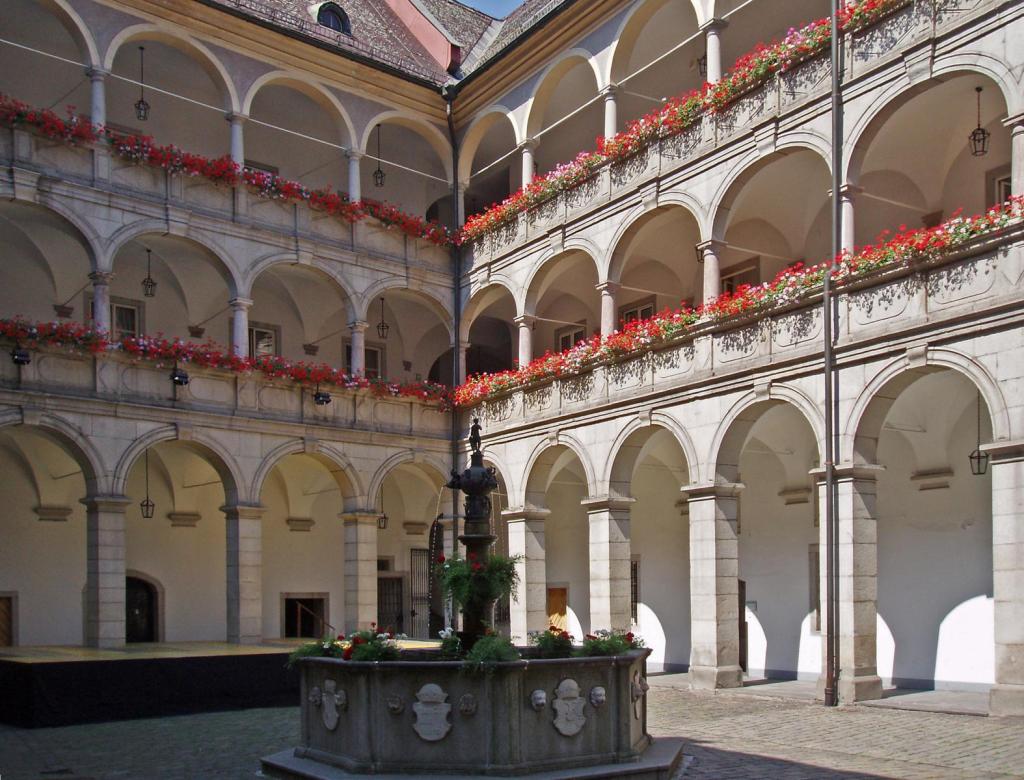 Linz: Landhaus Innenhof (2006)