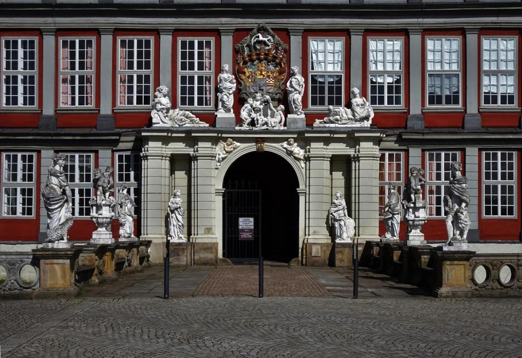 Wolfenbüttel: Schloss Portal (2023)