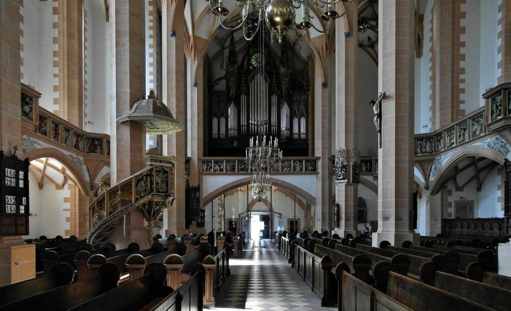 Annaberg: Annenkirche Blick zur Orgel (2020)