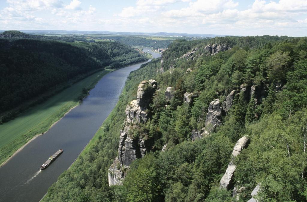 Bastei: Blick elbabwärts (2000)