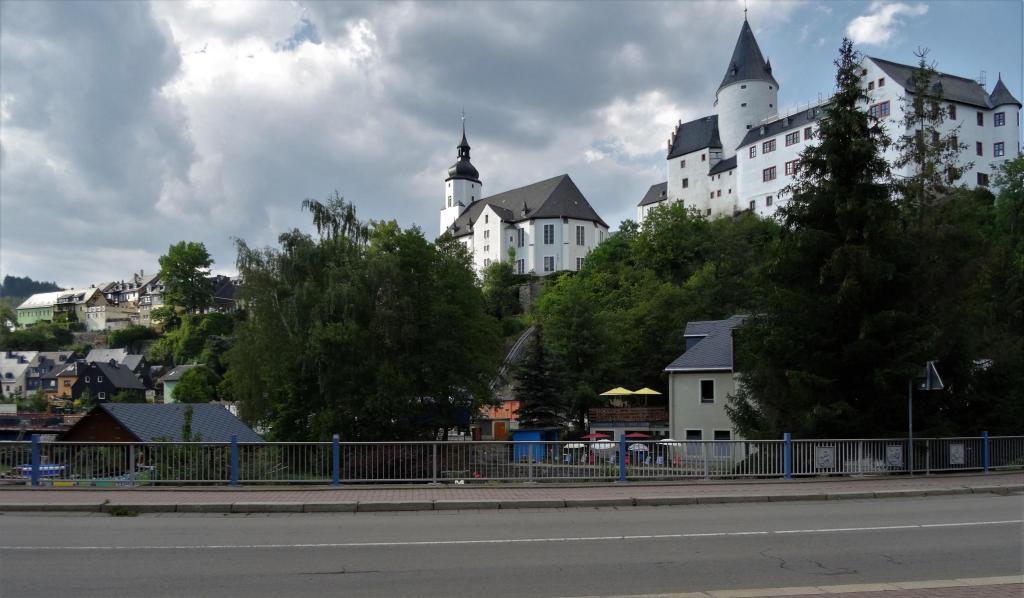 Schwarzenberg: Georgenkirche und Schloss (2020)