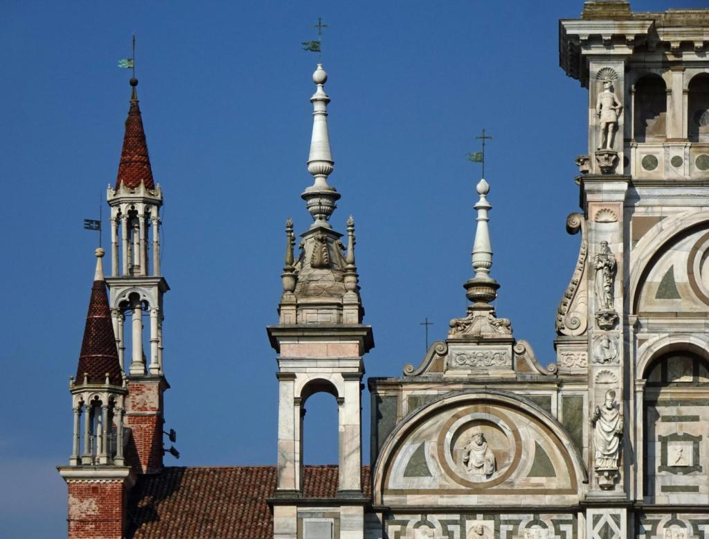 Kartause von Pavia: Kirche Westfassade (2024)