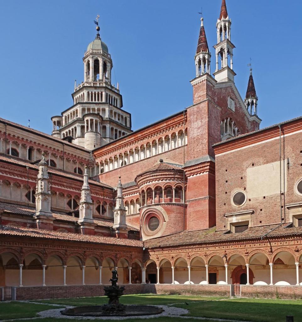 Kartause von Pavia: Blick aus dem Kleinen Kreuzgang auf die Kirche (2024)