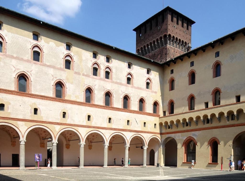 Mailand: Sforza-Kastell Hof der Rocchetta (2024)