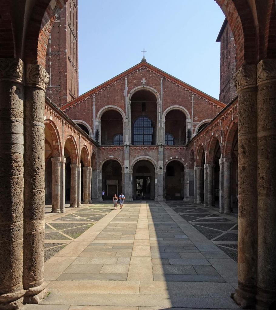 Mailand: Sant'Ambrogio Atrium (2024)