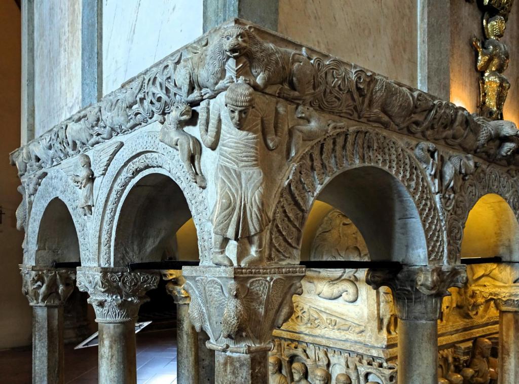 Mailand: Sant'Ambrogio Marmorkanzel [Pergamo] (2024)