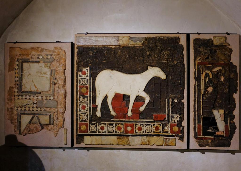 Mailand: Sant'Ambrogio Mosaik [4. Jh.] von der Apsis der Vorgängerkirche (2024)