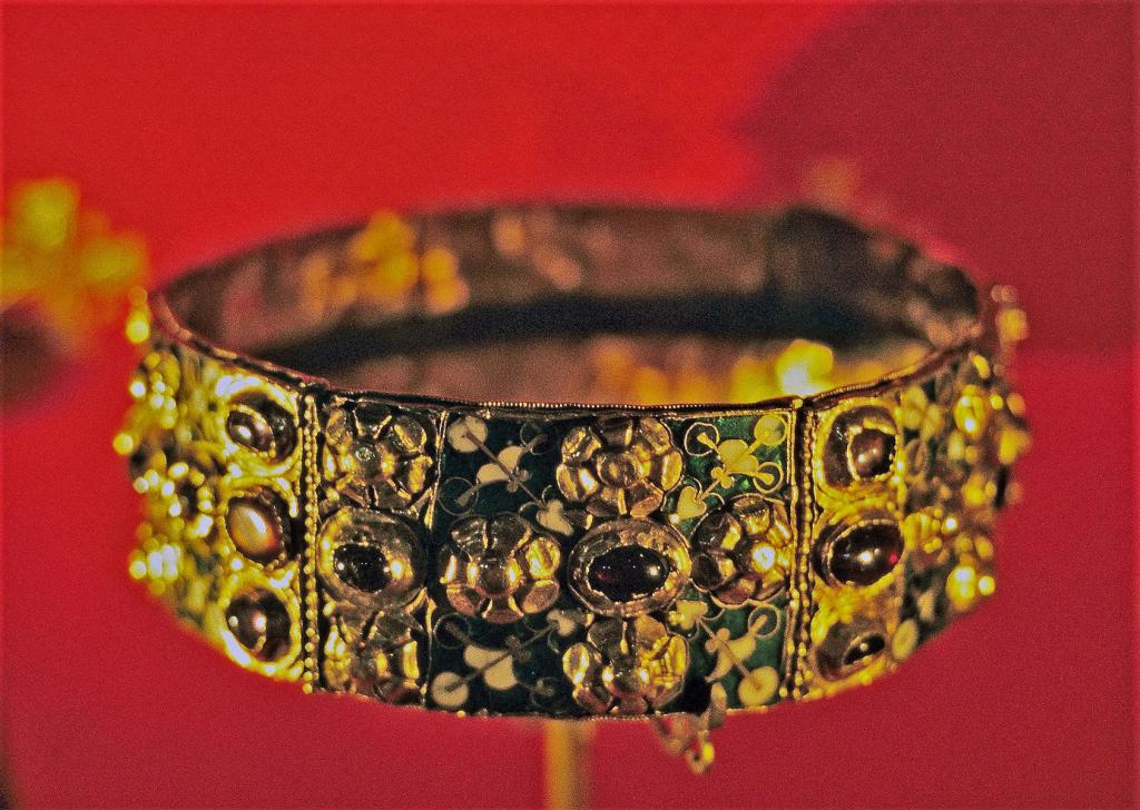 Monza: Dom Theudelinde-Kapelle Eiserne Krone (2002)