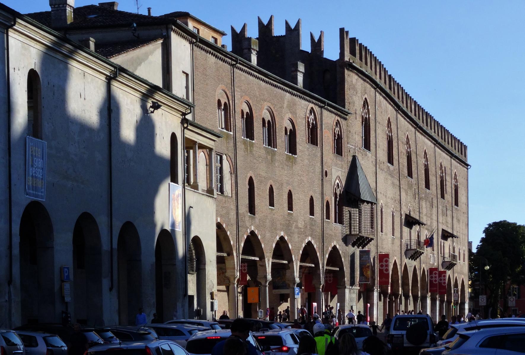Mantua: Herzogspalast Hängender Garten [Außenseite], Domus Magna, Palazzo del Capitano (2017)