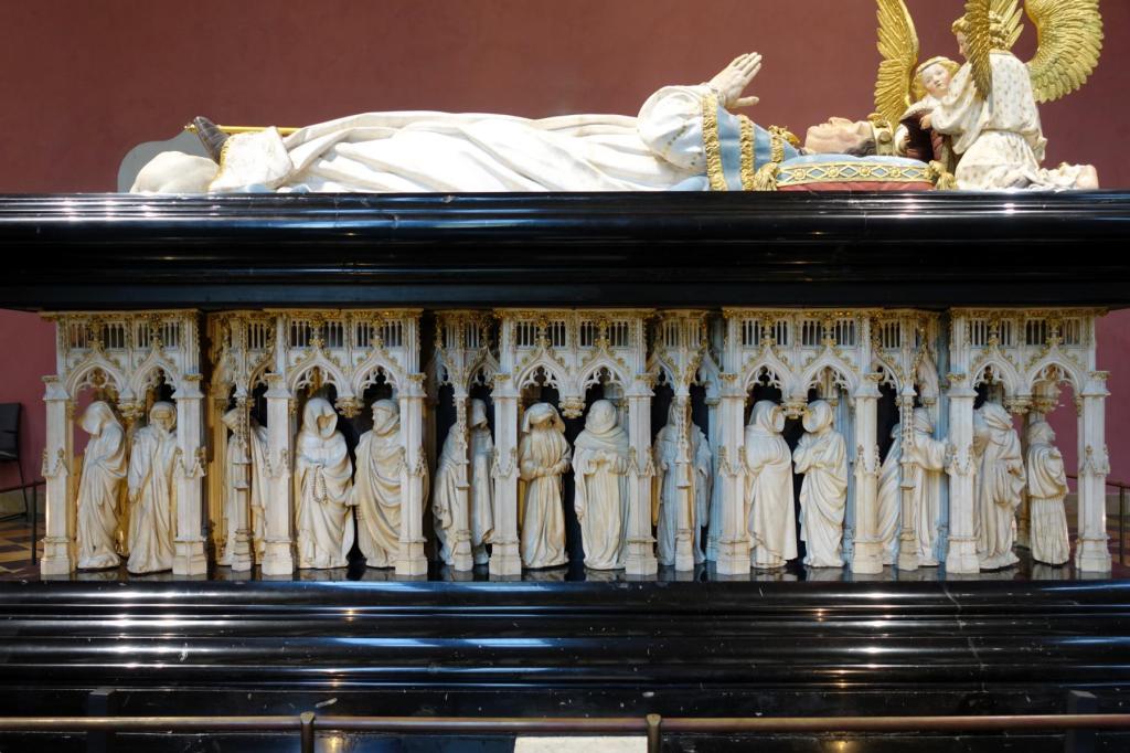 Dijon: Herzogspalast Gardesaal Grabmal Philipps des Kühnen (2024)