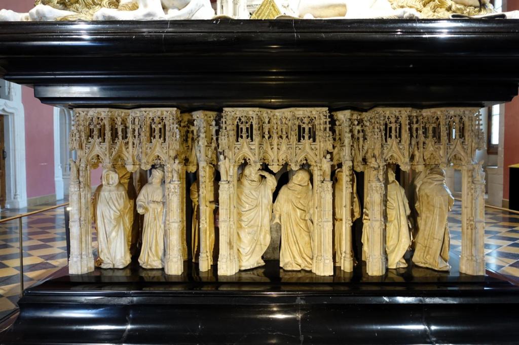 Dijon: Herzogspalast Gardesaal Grabmal von Johann Ohnefurcht und Margarete von Bayern (2024)