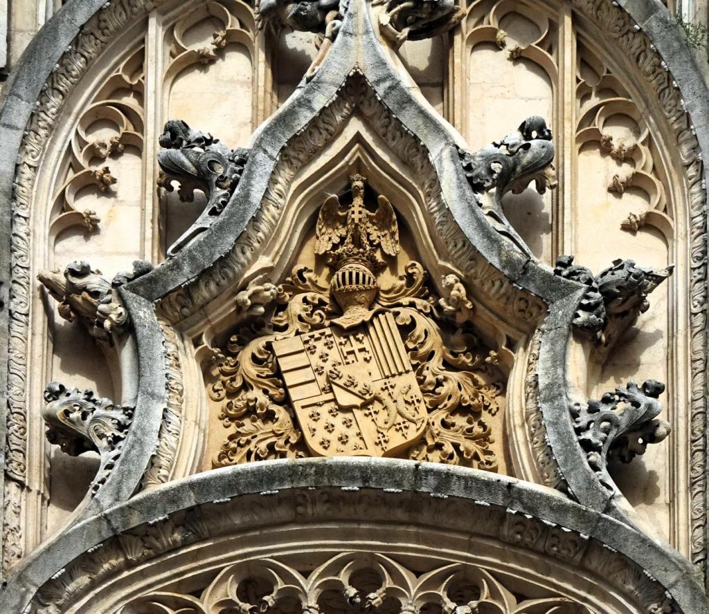Nancy: Herzogspalast Wappen am Portal (2024)
