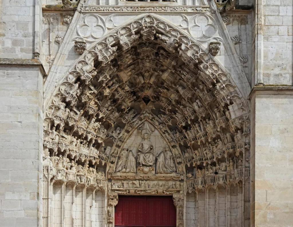 Auxerre: Kathedrale mittleres Westportal (2024)